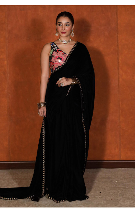 Black Saree